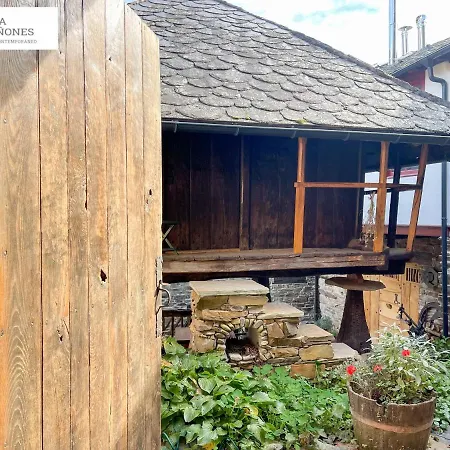 Casa Quinones - Apartamento Con Dos Espacios Navia de Suarna